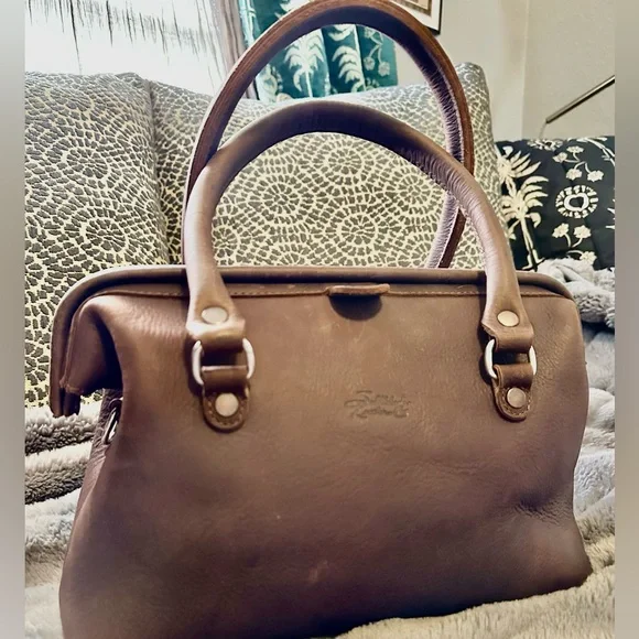 Saddleback Leather, Everyday Purse, Crossbody, Dark Coffee Brown - Picture 3 of 5